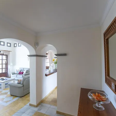 Exquisite Lanzarote | Stella Lucente | 2 Bedrooms | Private Pool & Enchanted Terrace | וילה פלאיה בלנקה