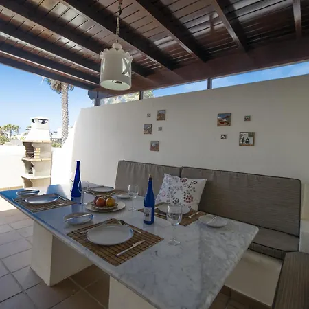 Exquisite Lanzarote | Stella Lucente | 2 Bedrooms | Private Pool & Enchanted Terrace | * פלאיה בלנקה