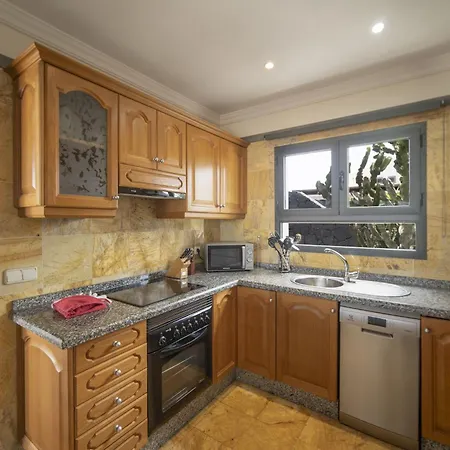 וילה Exquisite Lanzarote | Stella Lucente | 2 Bedrooms | Private Pool & Enchanted Terrace | *
