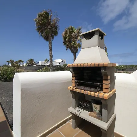 Exquisite Lanzarote | Stella Lucente | 2 Bedrooms | Private Pool & Enchanted Terrace | וילה פלאיה בלנקה