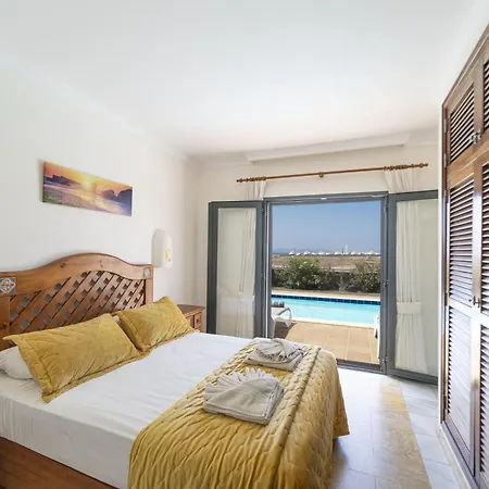 Exquisite Lanzarote | Stella Lucente | 2 Bedrooms | Private Pool & Enchanted Terrace | * Playa Blanca (Lanzarote)