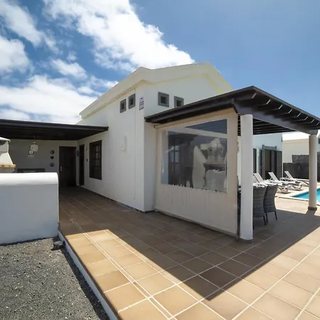 Vila Exquisite Lanzarote | Stella Lucente | 2 Bedrooms | Private Pool & Enchanted Terrace | *